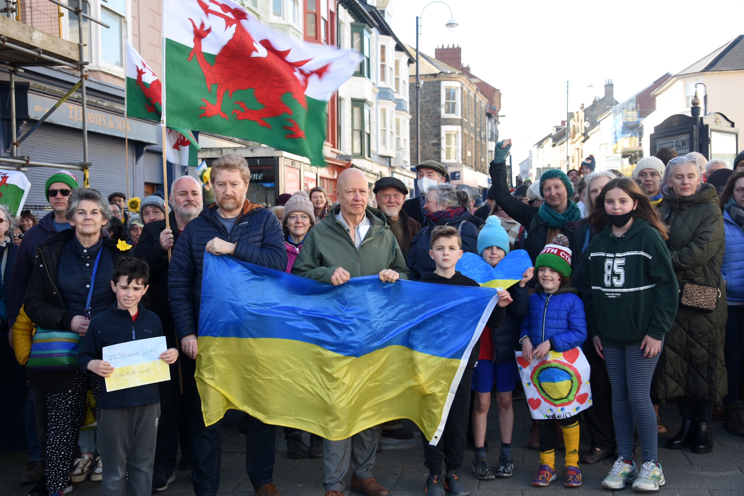 Welsh households encouraged to open their doors to Ukrainian refugees